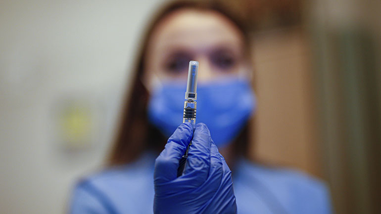 Ρωσία: Σε διάστημα 10-12 μηνών θα έχει εμβολιαστεί κατά του κορωνοϊού το 70% του πληθυσμού της χώρας